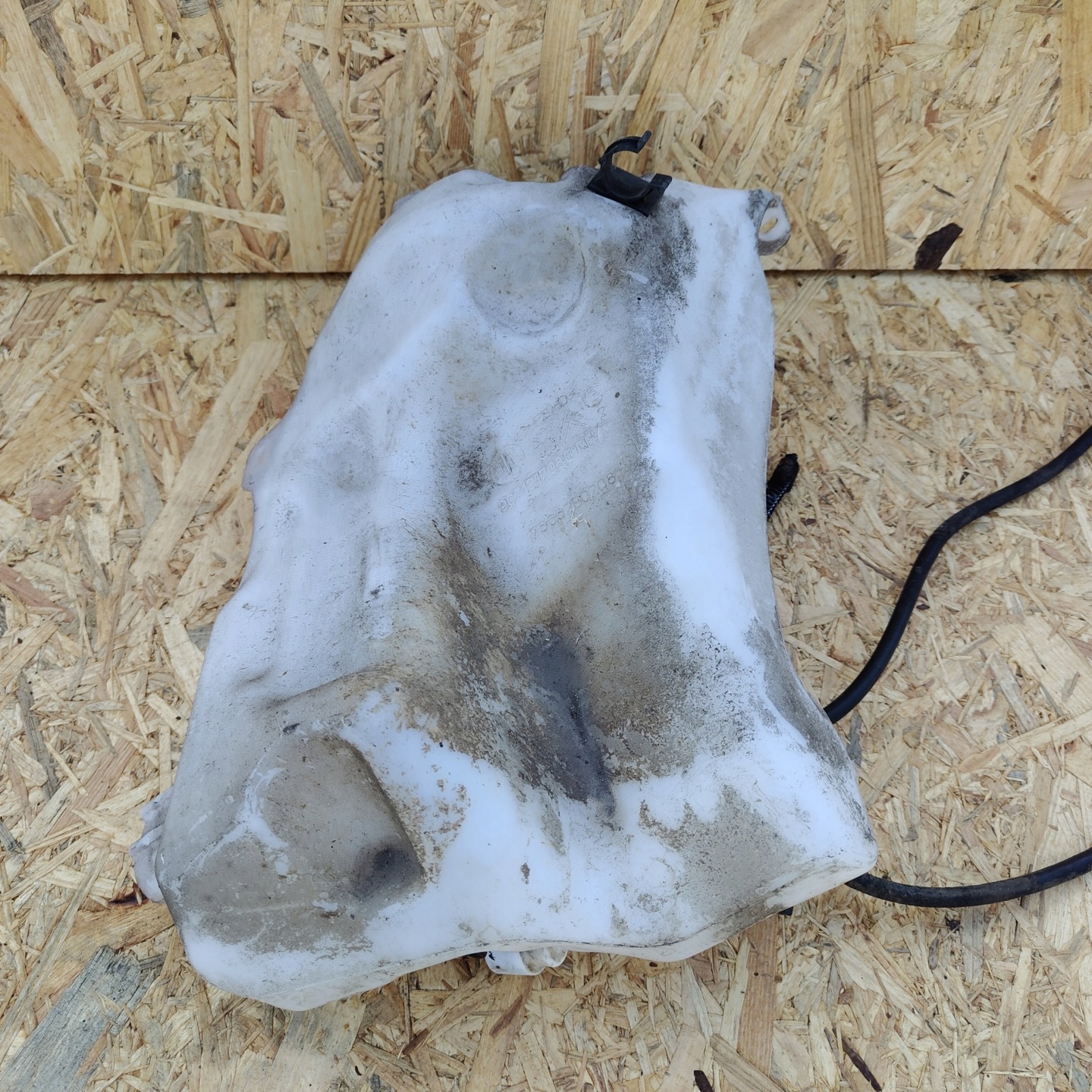washer fluid tank CITROEN C4 II B7 DS4 and