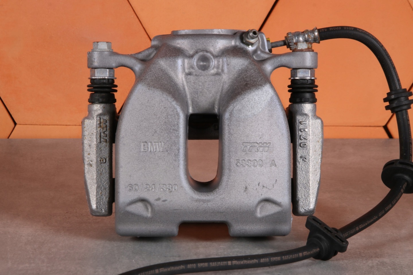 BMW G30 G31 caliper brake right front front 6872800 60/24/330 20 km !!