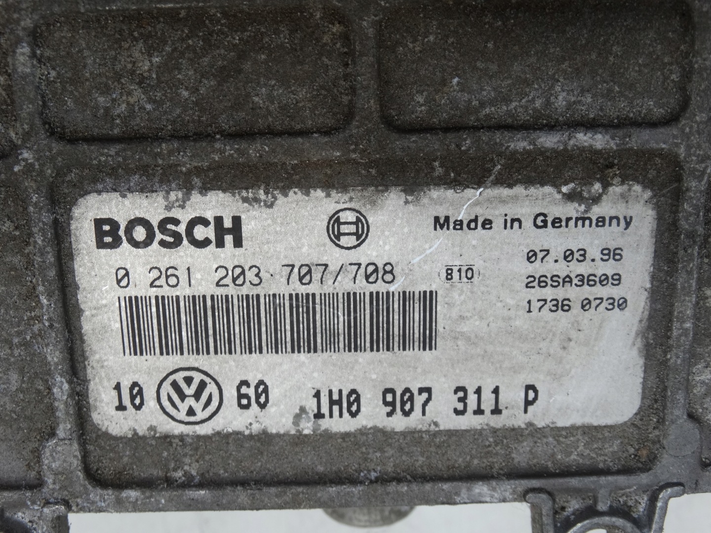 control unit computer of the engine VOLKSWAGEN GOLF III PASSAT B4 1H0907311P