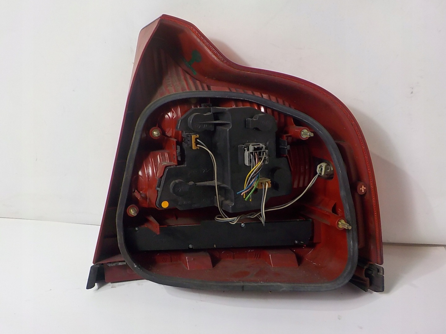 VOLVO S80 and LIFT light left rear left rear part 8461258