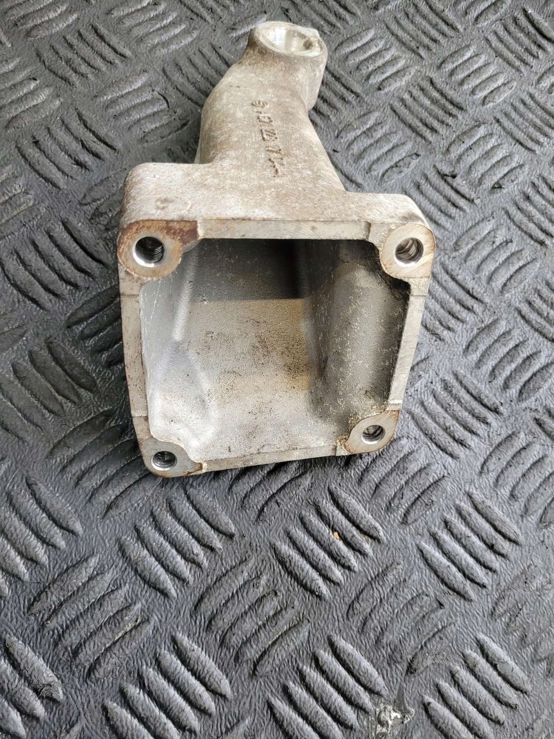Support Support plaque Moteur Droit SSANGYONG RODIUS II 2.2 D XDI
