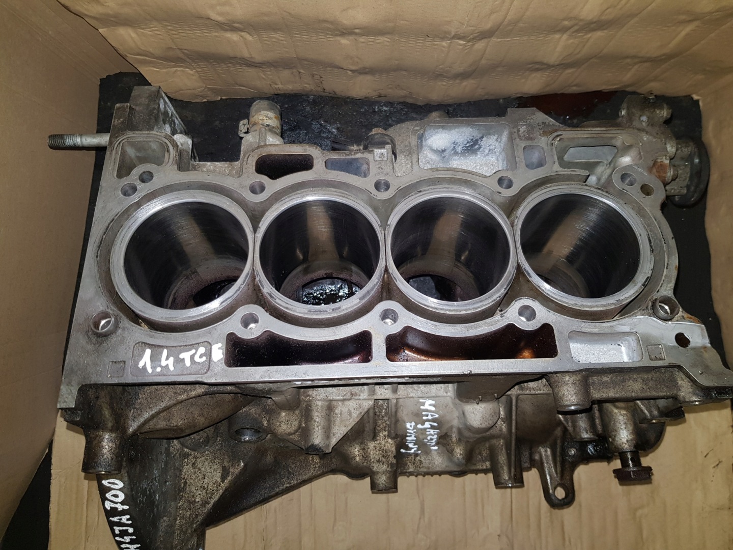 RENAULT MEGANE III 1.4 TCE H4JA700 BLOK Motore
