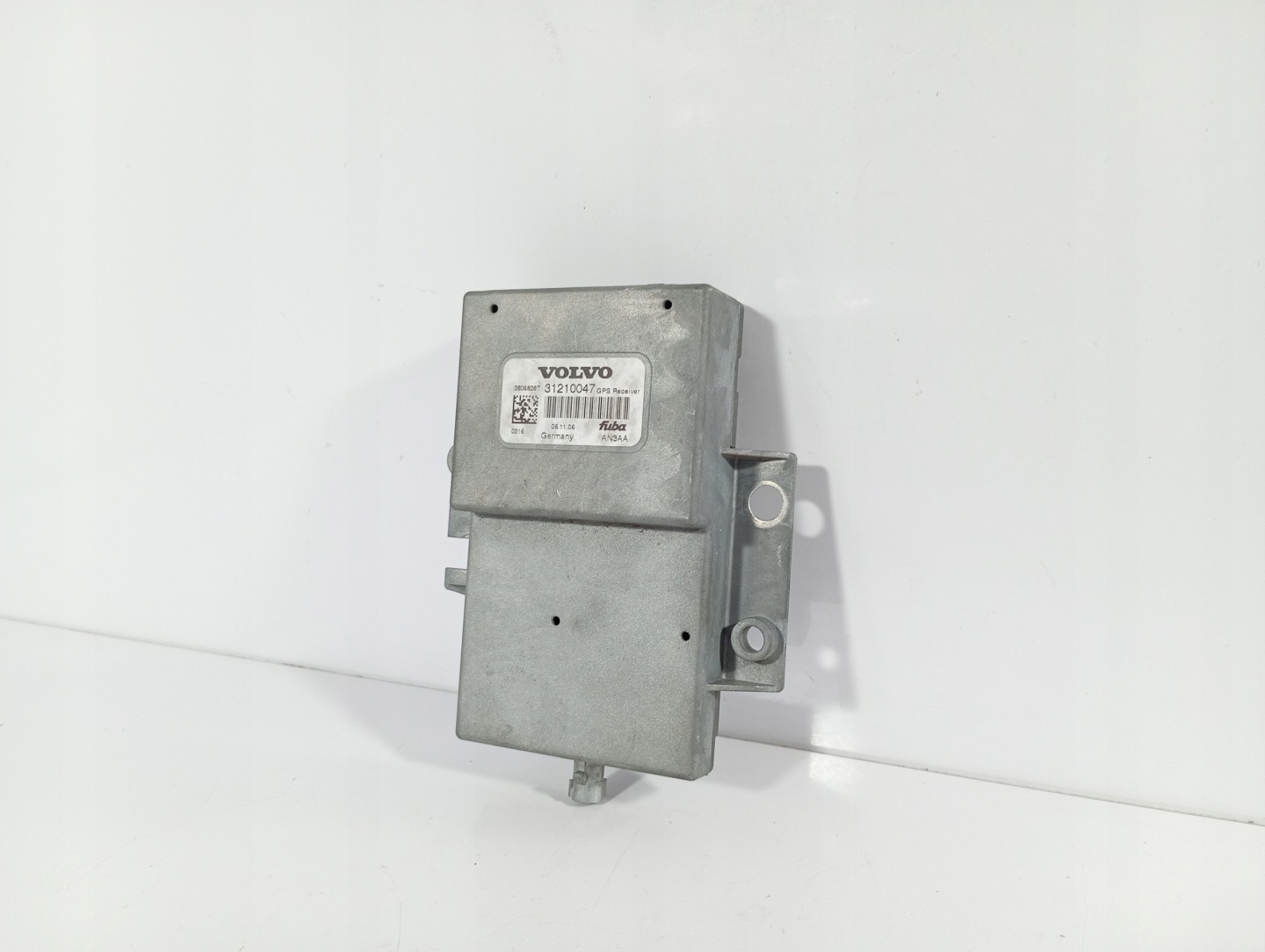 Volvo V50 S40 04-12 module control unit GPS OE 31210047