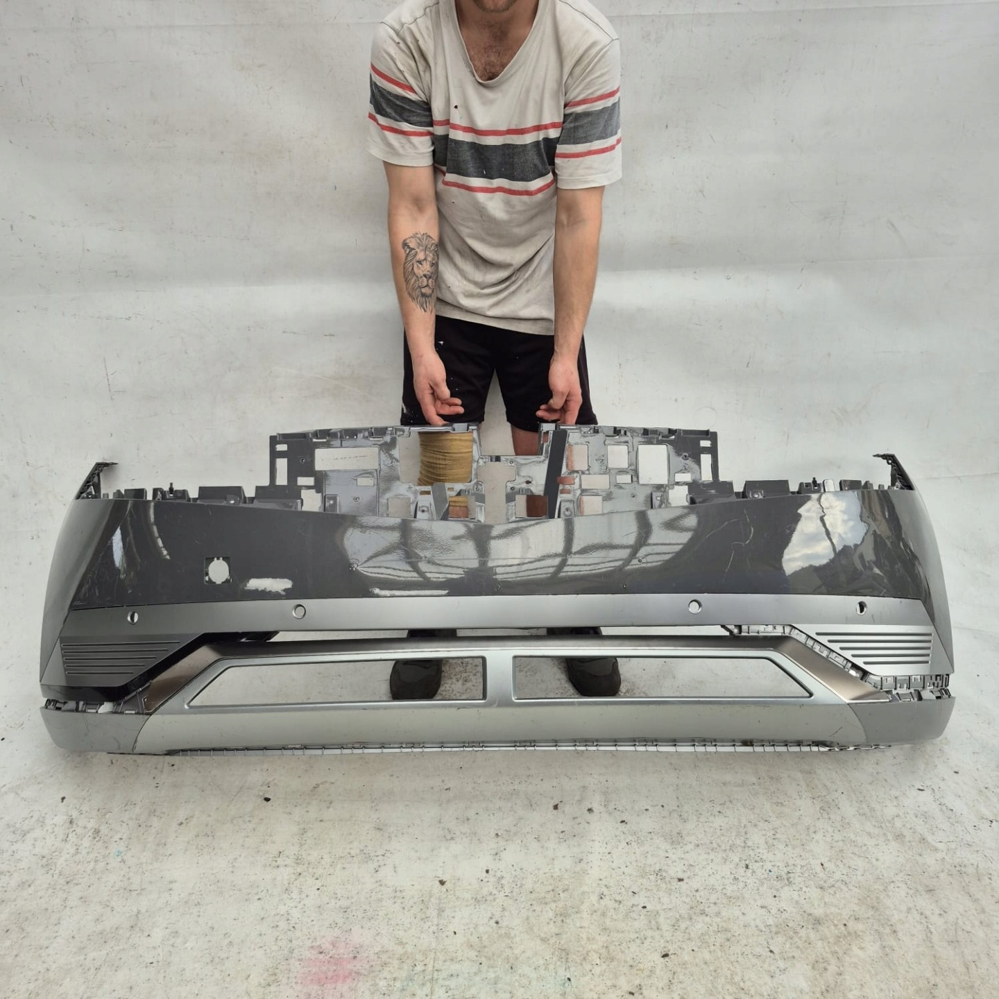 HYUNDAI IONIQ 5 21-24 bumper front front PDC