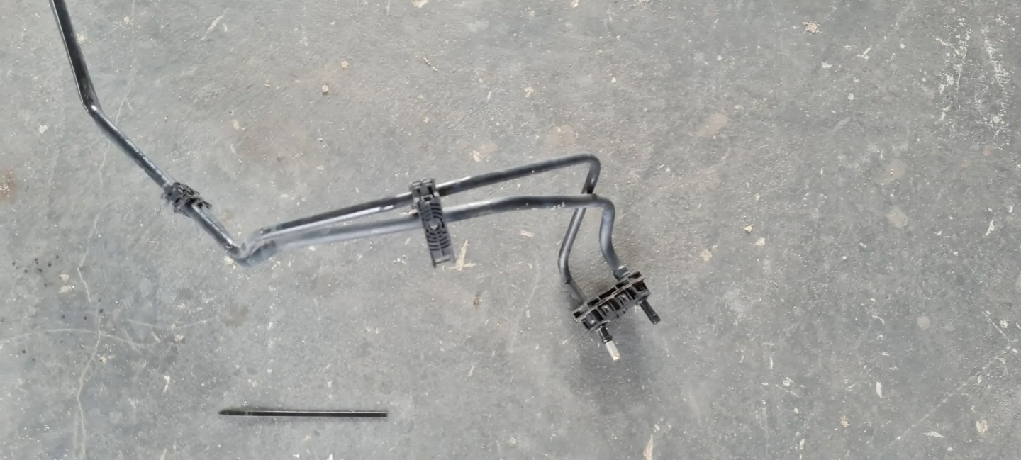 A5 8W fuel line chassis petrol 2.0 TFSI COUPE