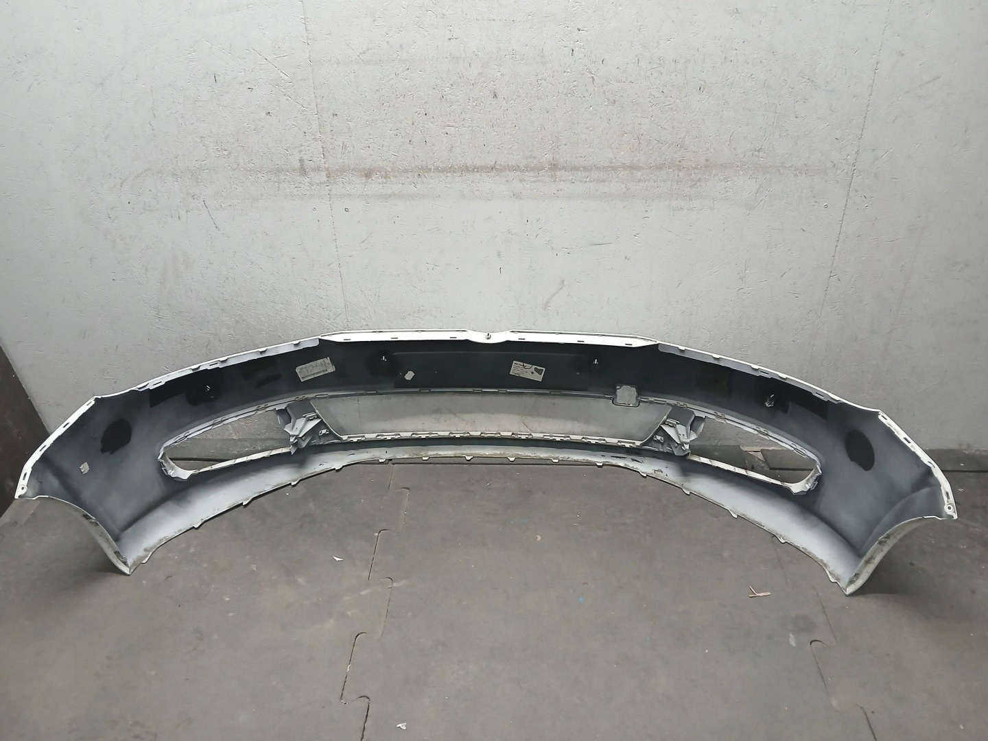 nárazník předek VW SHARAN 7N 10