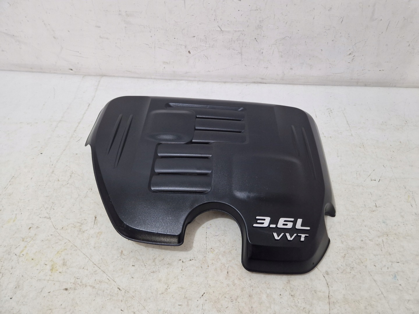 DODGE CHARGER CHALLENGER 2015- 3.6 cover engine housing cover upper 04593903AD