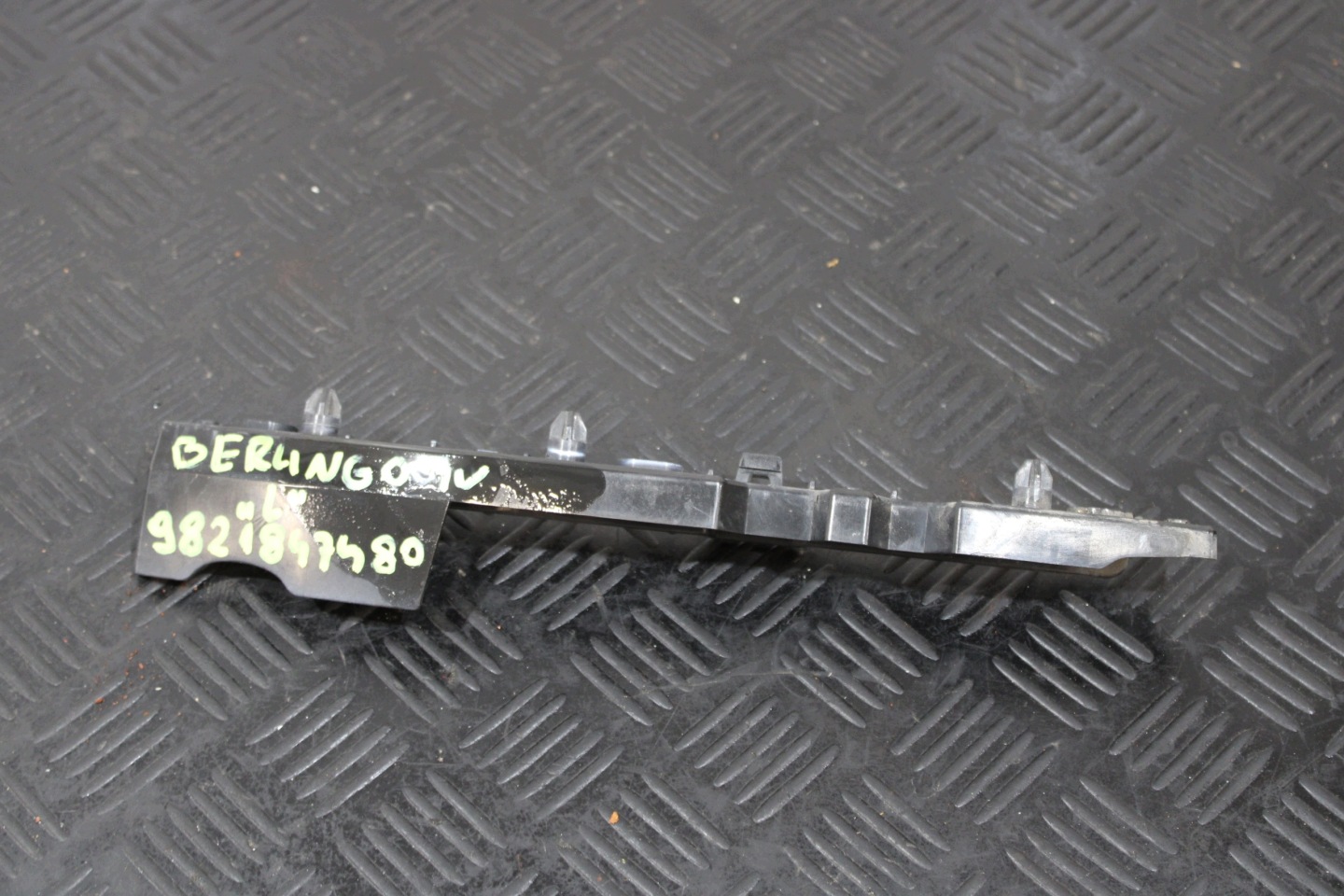 support holder left front 9821847480 CITROEN BERLINGO IV 4 2019