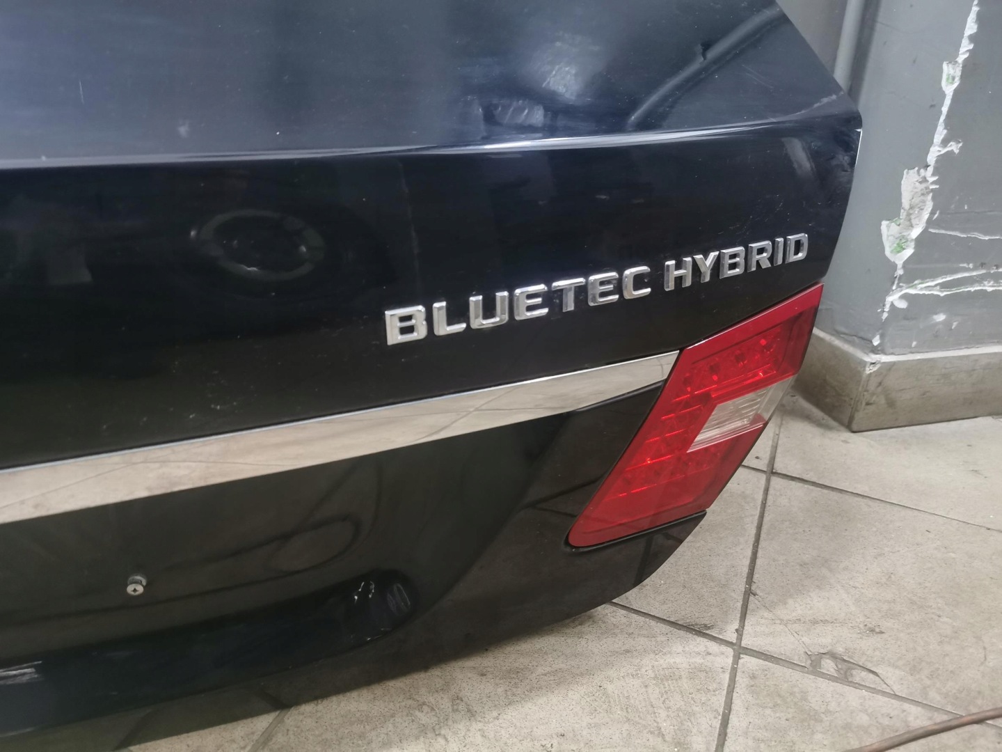 trunk door boot MERCEDES E-KLASA W212 197 sedan