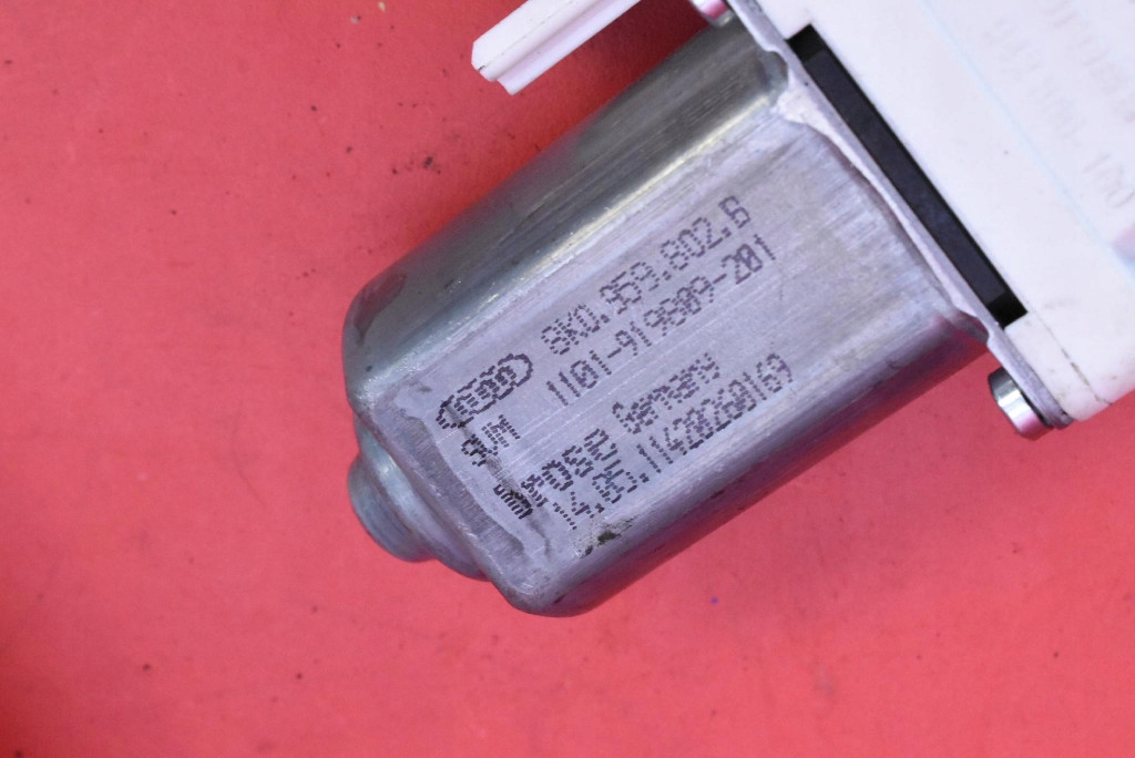 window regulator right front EU 8K0959802B AUDI Q5 8R 08-12