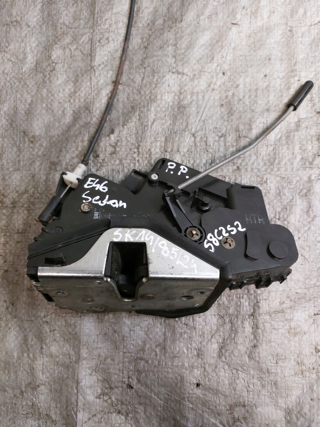 lock door right front BMW E46 sedan 7PIN