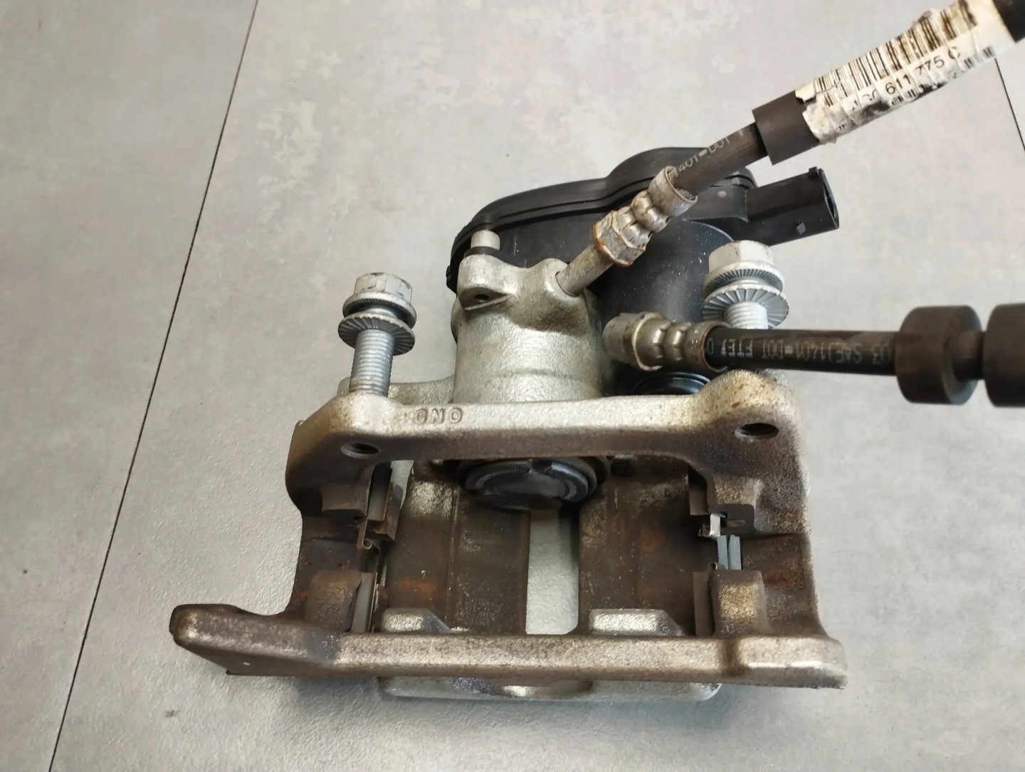 Audi A6 C7 4G caliper electrical right rear part 4G0615404 4G6AH