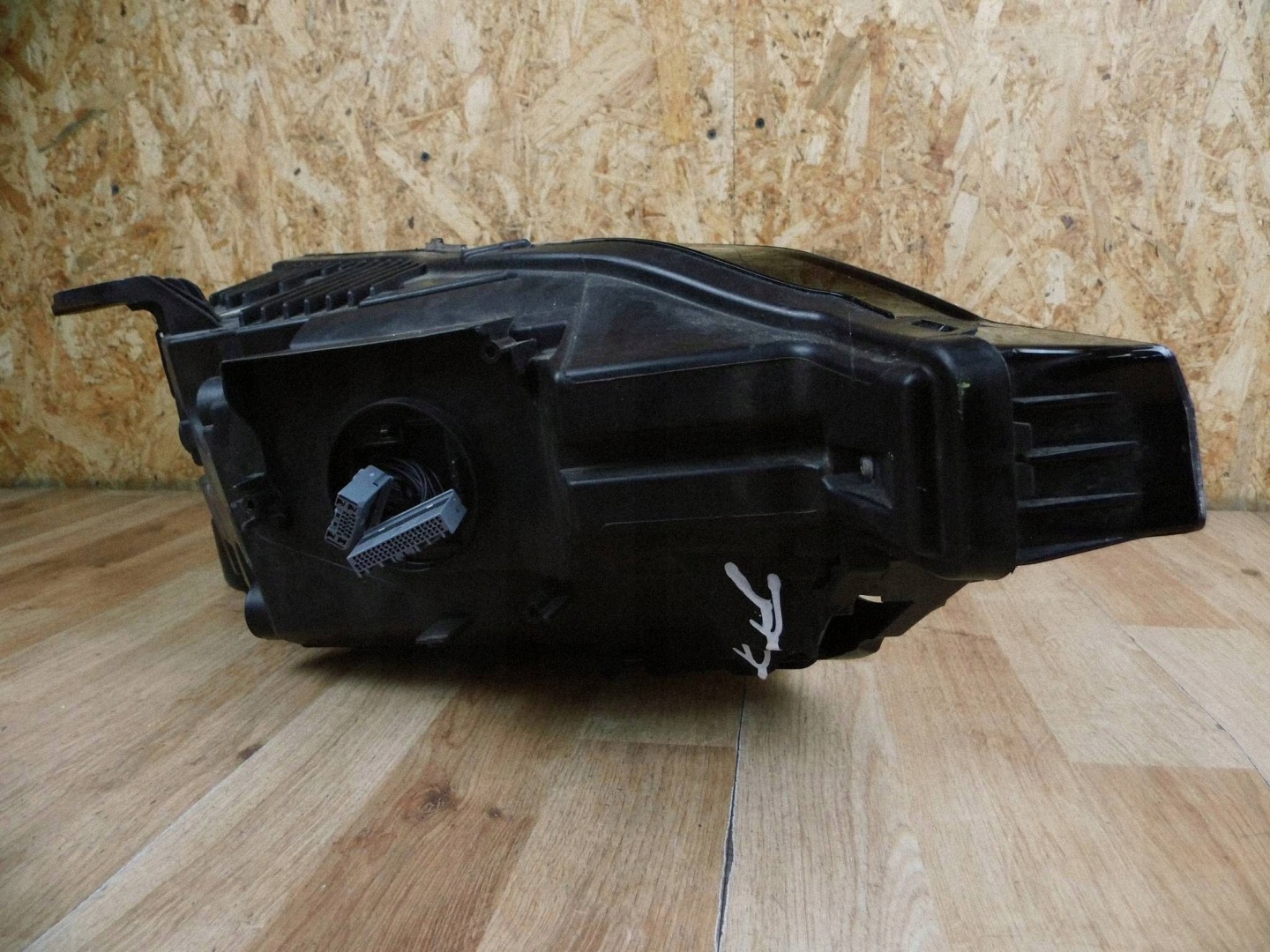 Volvo XC60 II 2023+ LIFT light left front front left 32404705