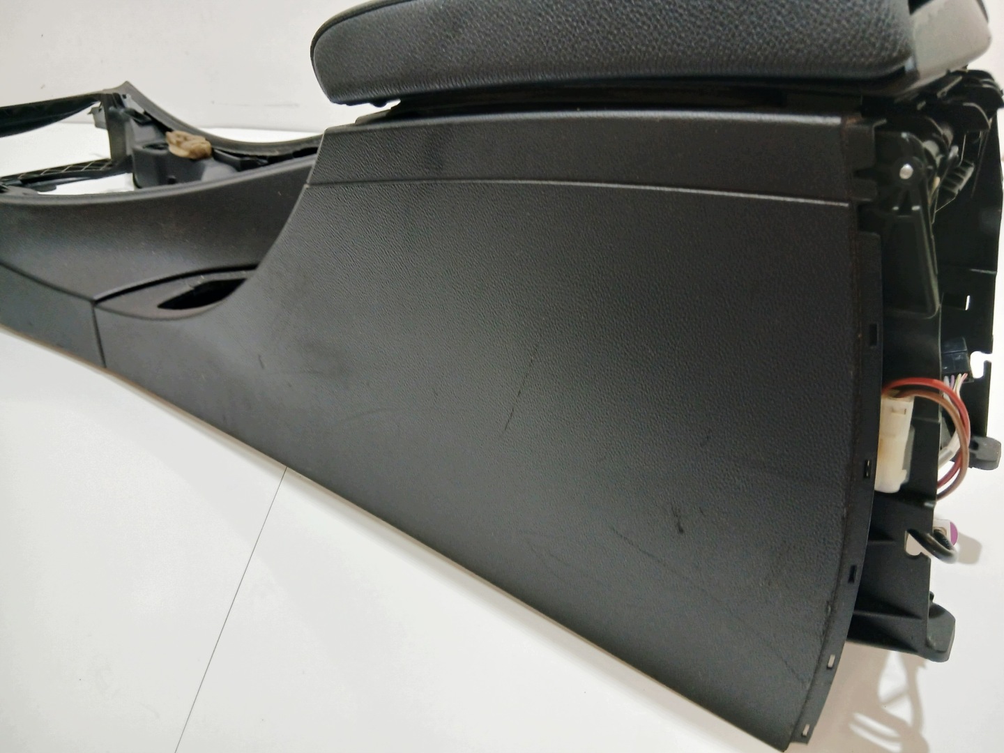 TUNEL central armrest BMW E91 LCI EU 9170915
