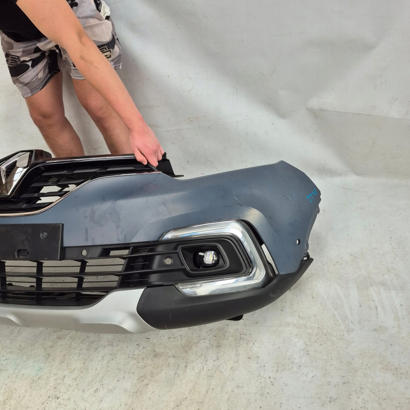 RENAULT CAPTUR e 1 LIFT 17-19 Paraurti Anteriore Anteriore coperchio , copertura PDC