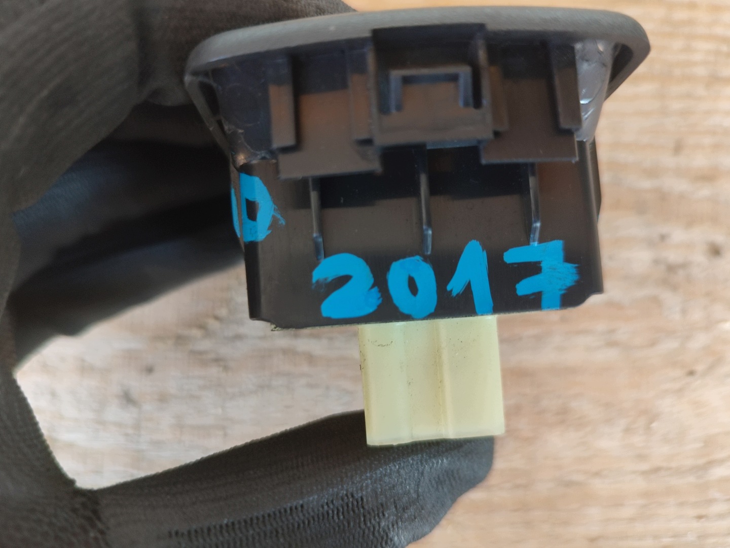 window control switch left RENAULT KANGOO III 254117873R