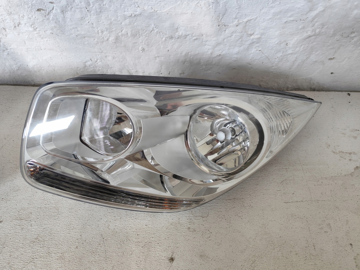 KIA VENGA 2014 light front left ANGLIK