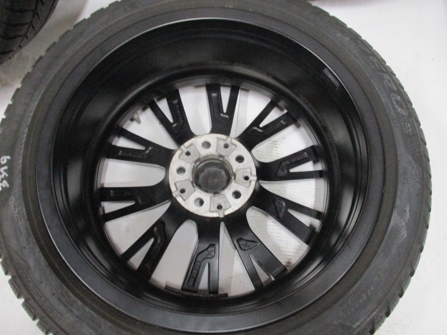 wheels discs tyres BMW 3 G20 R18 5 6 mm M+S M