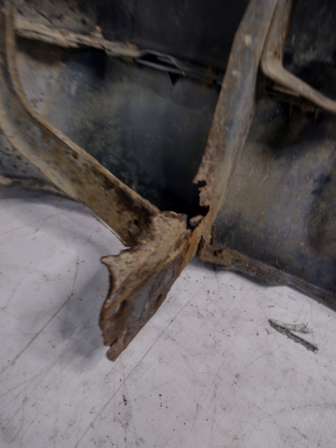 Paraurti anteriore Opel Frontera A