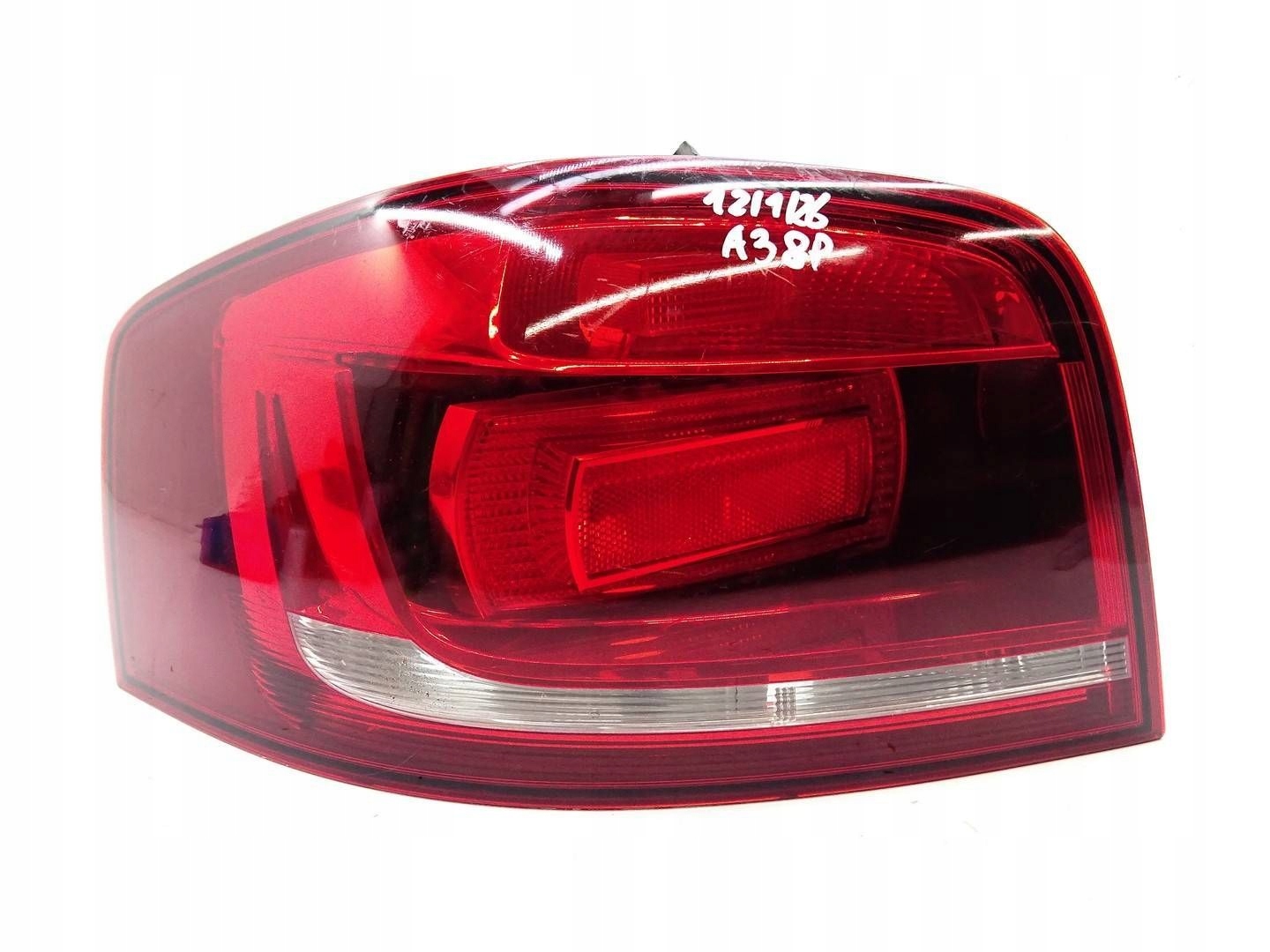 light left rear part left rear LED AUDI A3 8P LIFT 3D HB HATCHBACK 8P3945095C