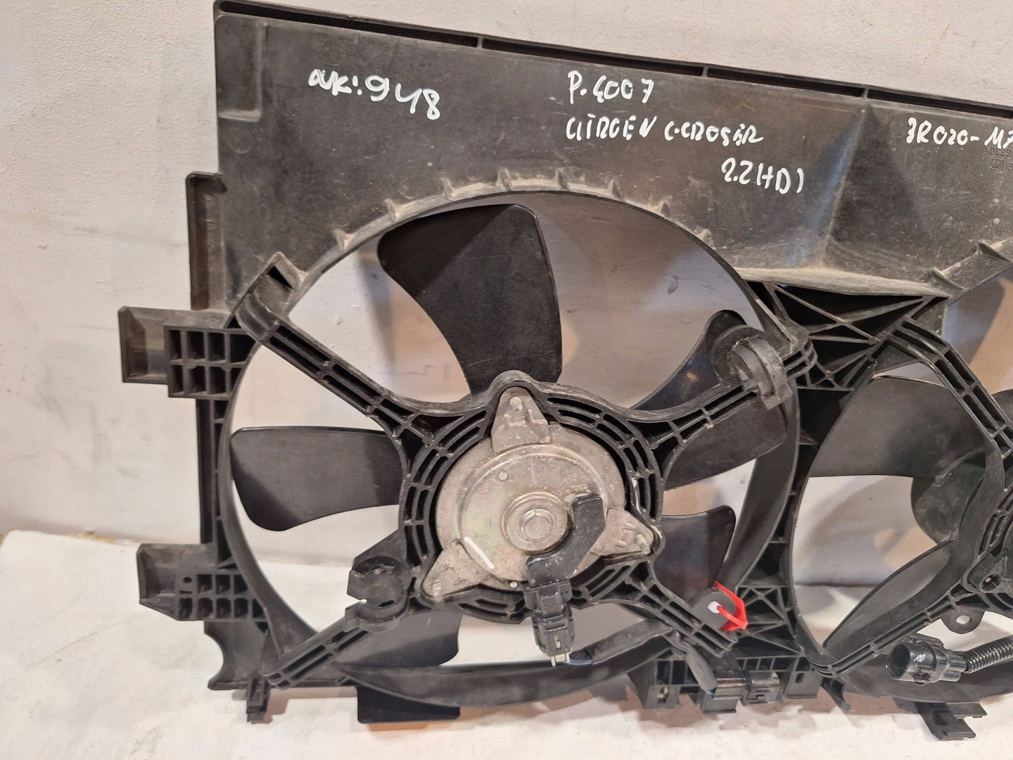 ventilátor chladiče Citroen C-Crosser 3R020-M7920