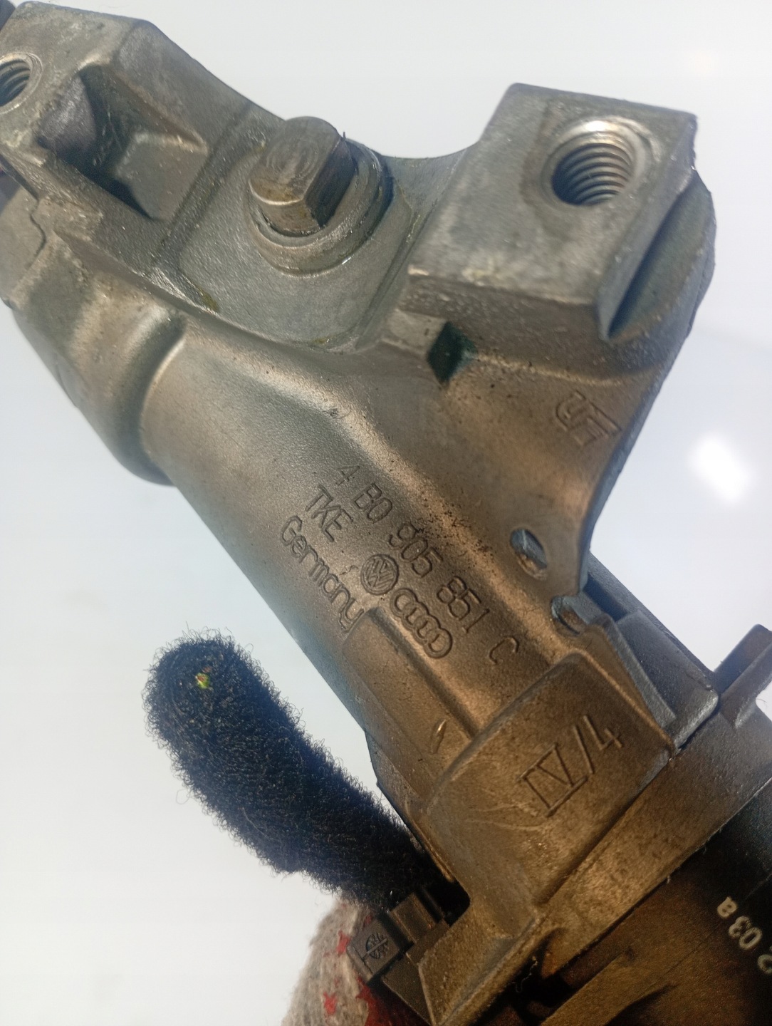 VW PASSAT B5 FL 00-05 ignition Z KLUCZYKIEM OE 4B0905851