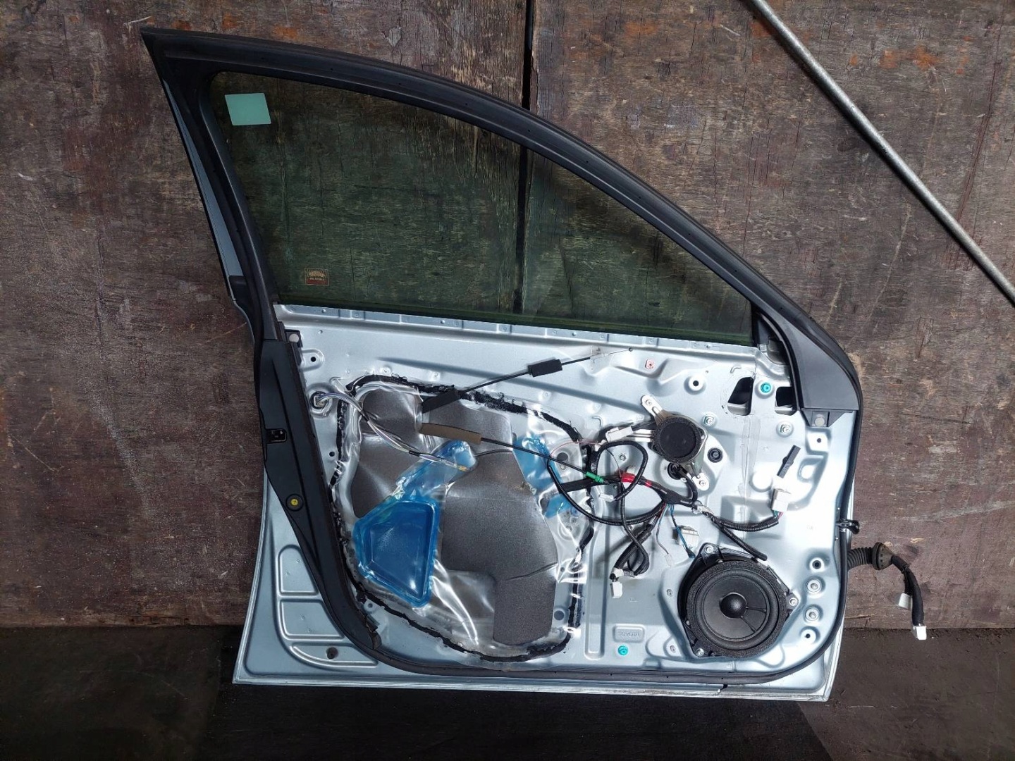 door complete left front LEXUS IS II 8R6