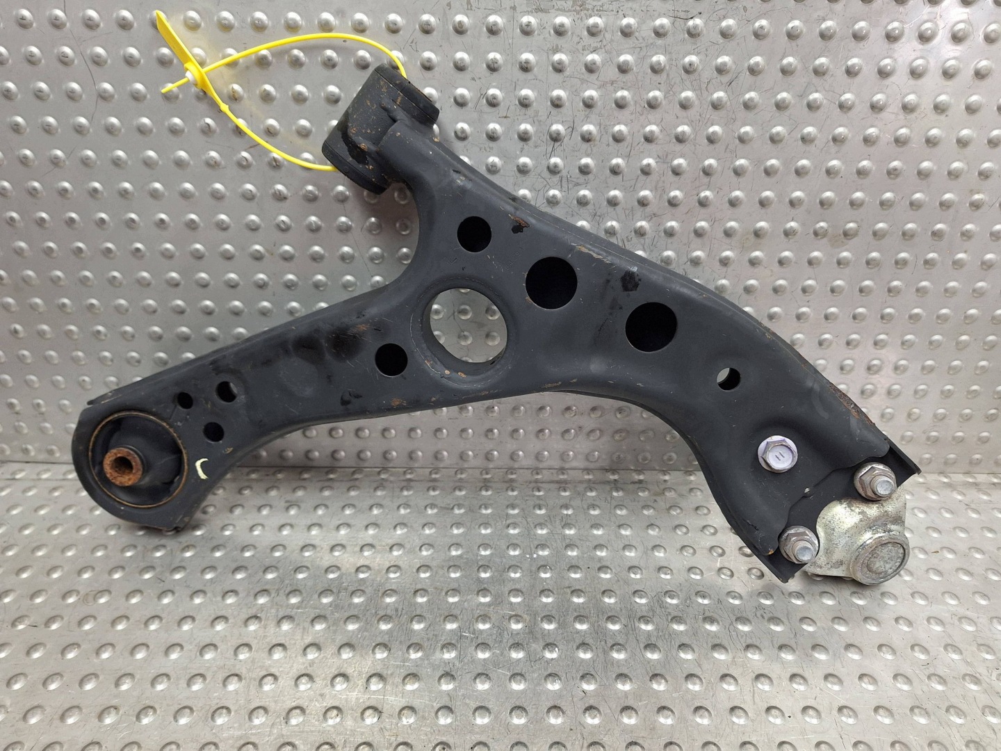 arm left front TOYOTA CHR and 16-23