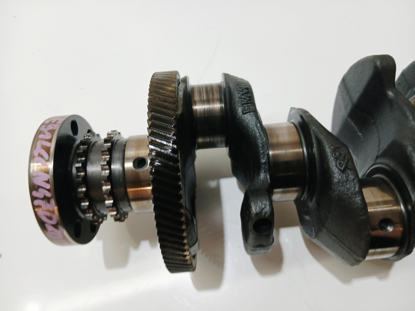 radilica motora BMW E90 E91 N47D20C brušen 7797977