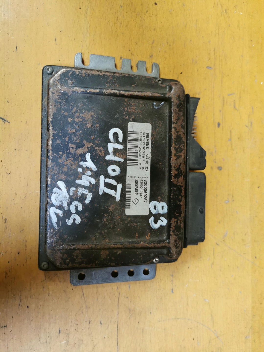 control unit computer of the engine RENAULT CLIO II 1.4 MPI 75KM 8200069287