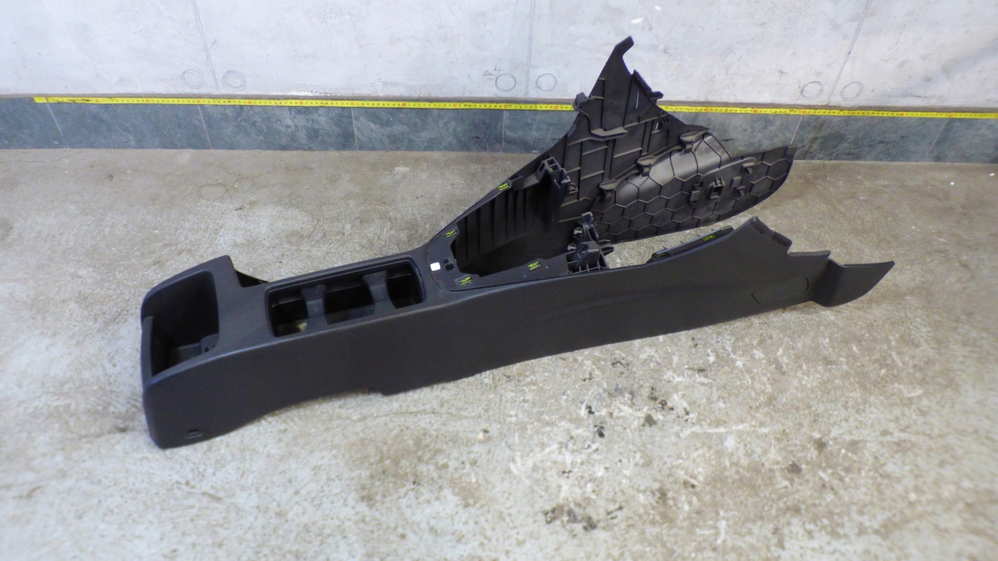 tunel mitte st.BDB EUROPA F1EB-A045M62-AF FOCUS MK3 LIFT