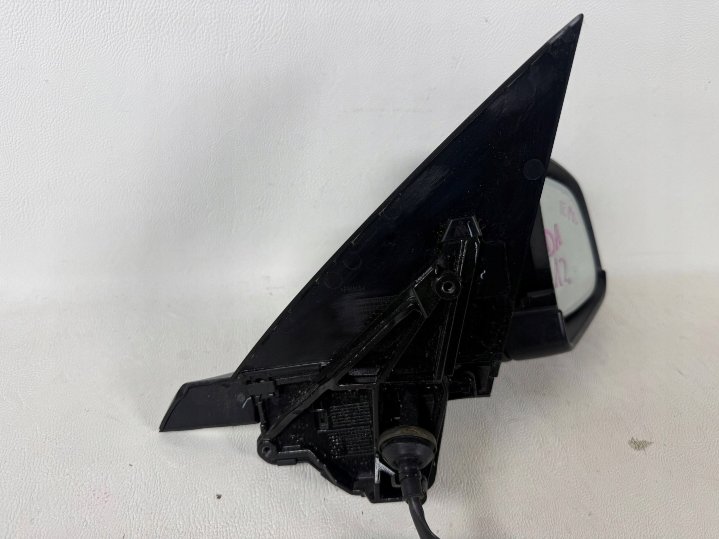 Tesla Model 3 mirror left front front a1001110251