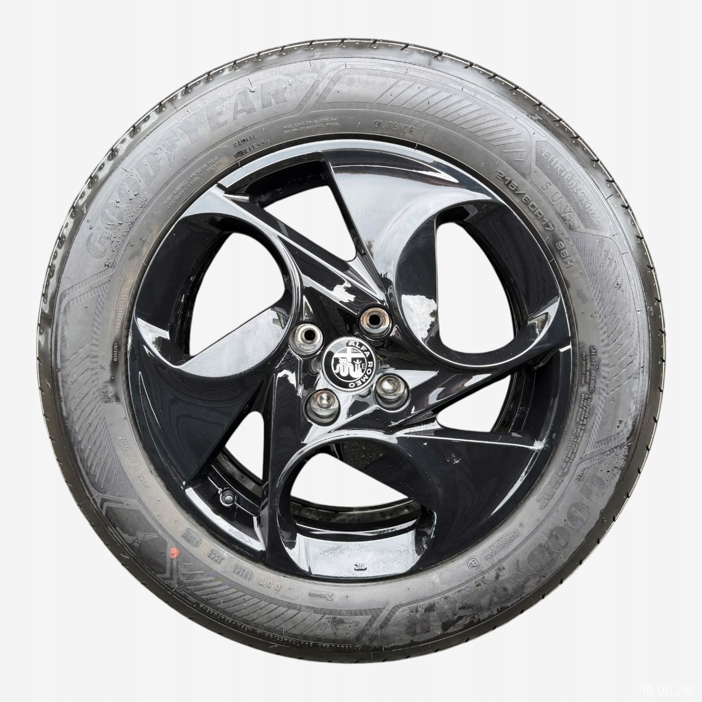 discs wheels tyres ALFA ROMEO JUNIOR GOODYEAR 215/60/17" 6MM summer
