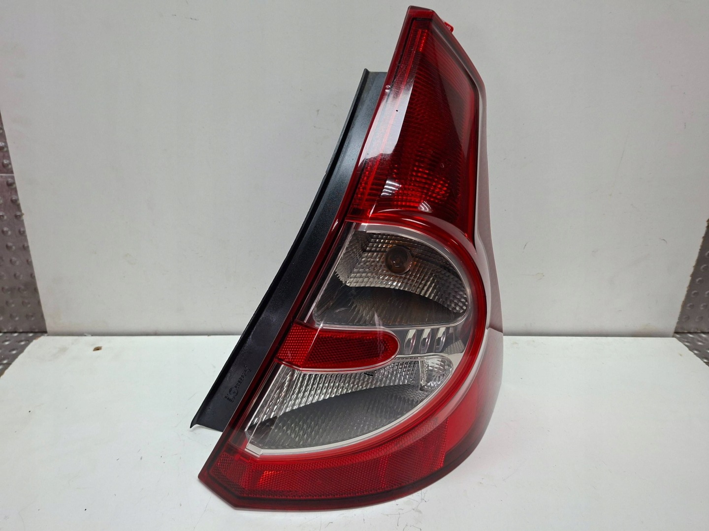 light rear right 8200734824 DACIA SANDERO and 2008-2012