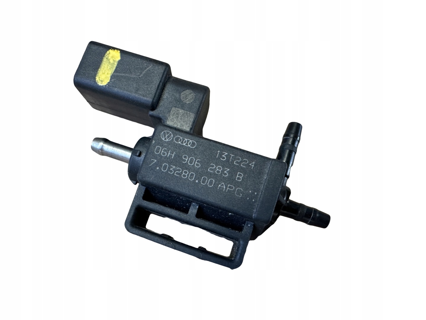AUDI VW valve electromagnetic 06H906283B