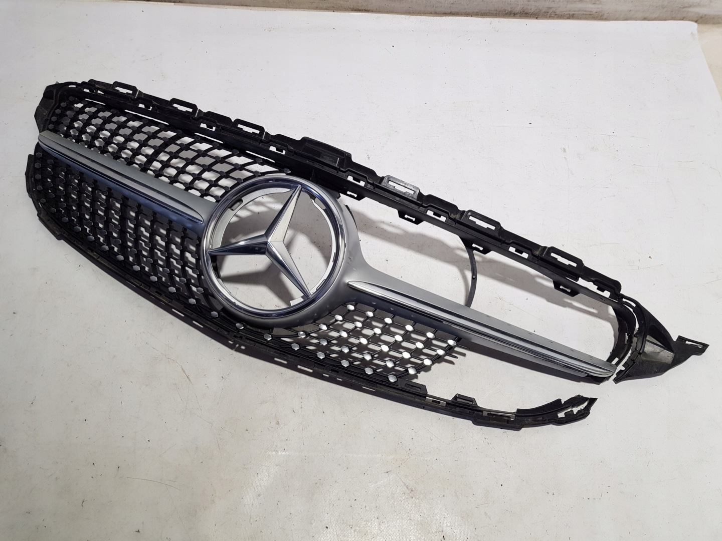 MERCEDES W205 grill grill grille radiator EMBLEMAT
