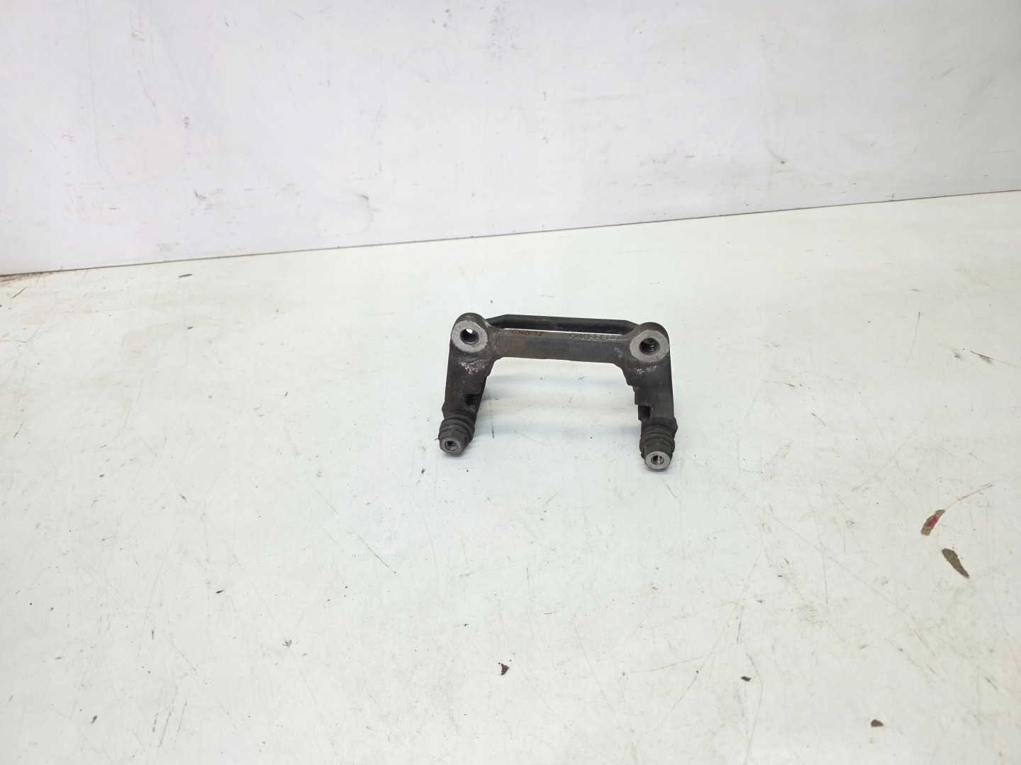JARZMO HZACISKU Brems- heck AUDI Q3 8U VW 0108/A