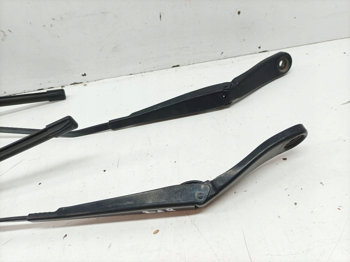 wiper arms front EU KOMPLET Volvo XC 70 III (2007- )