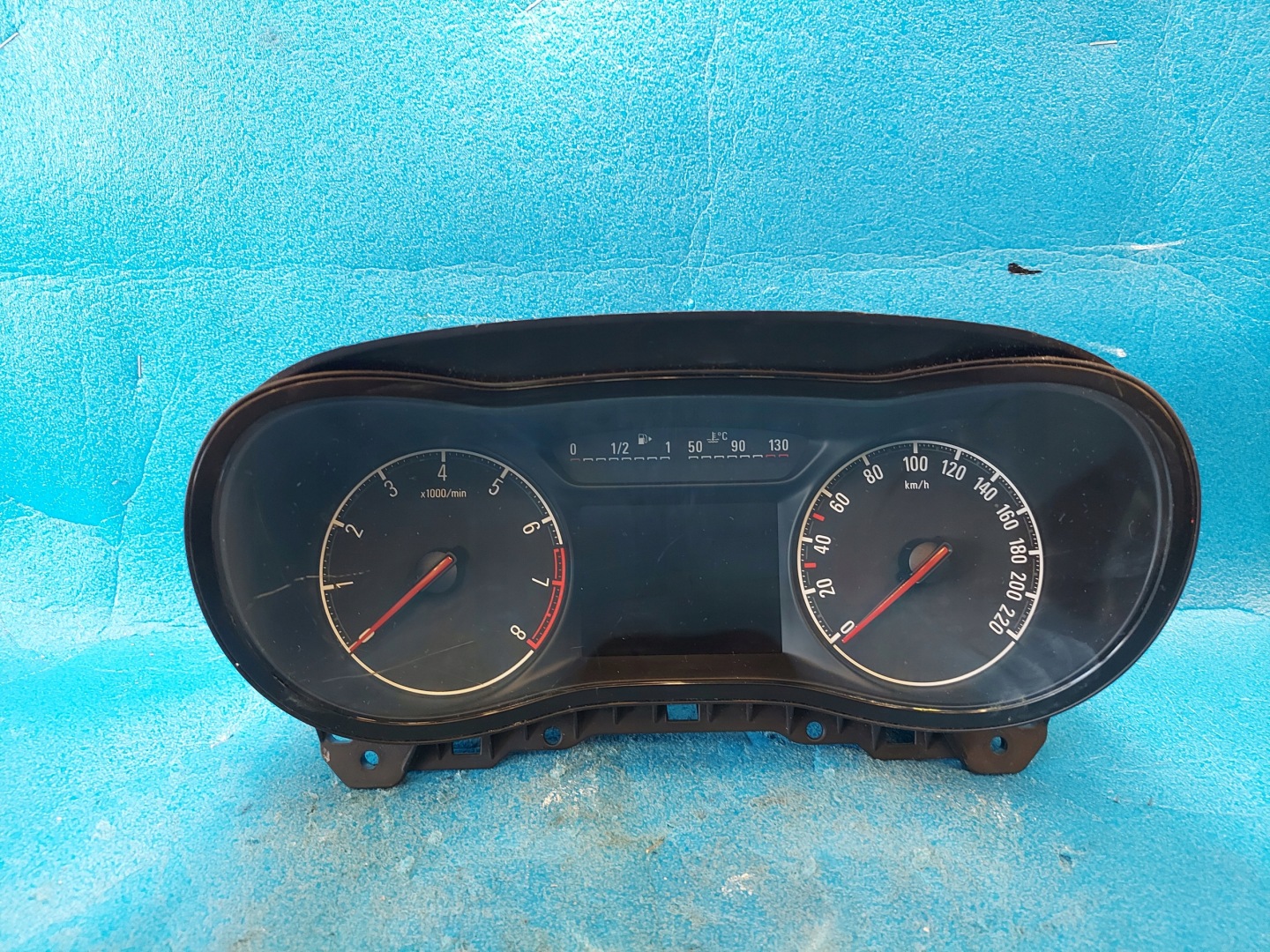 budíky hodiny CORSA E 1.2 B 39204199