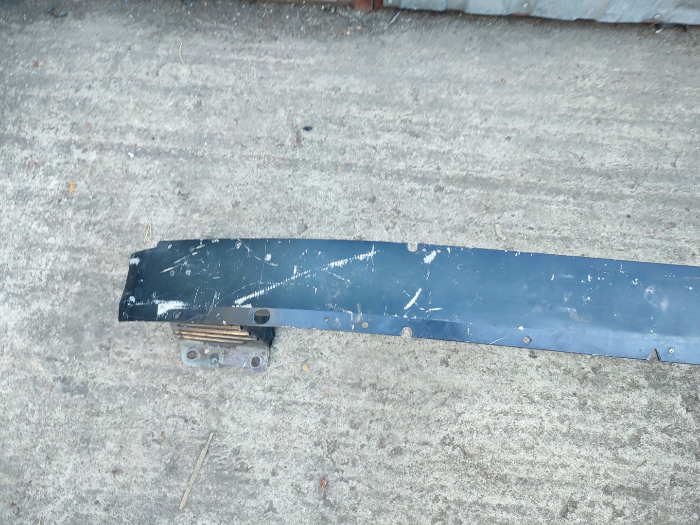 OPEL ZAFIRA B bumper support front 24460537