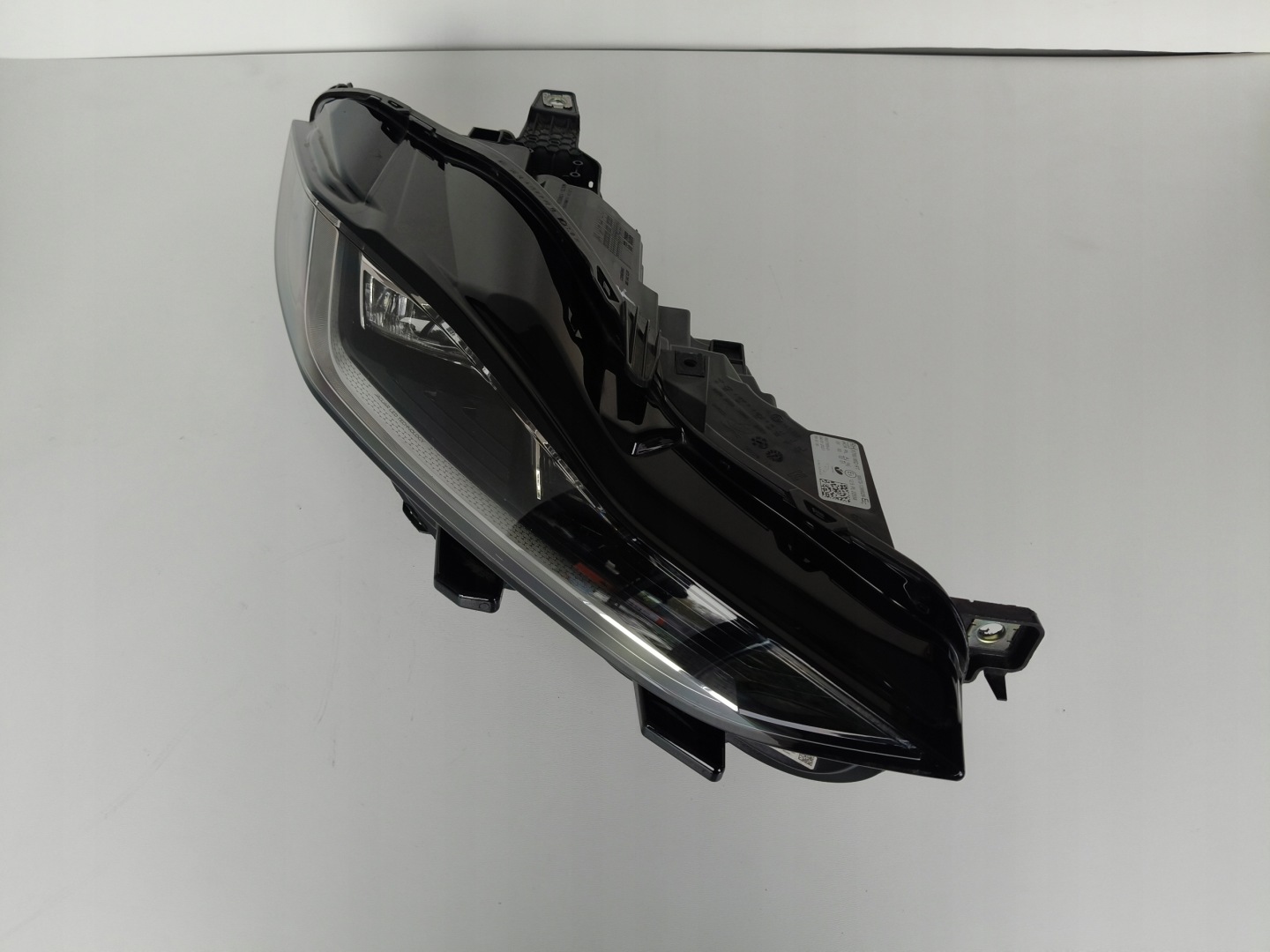 light right REFLEKTOR JAGUAR XE 19- LIFT FULL LED