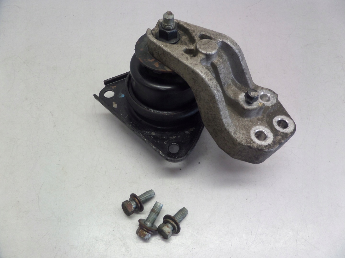 engine mount KIA CEED and HYUNDAI I30 1.6 16V G4FC