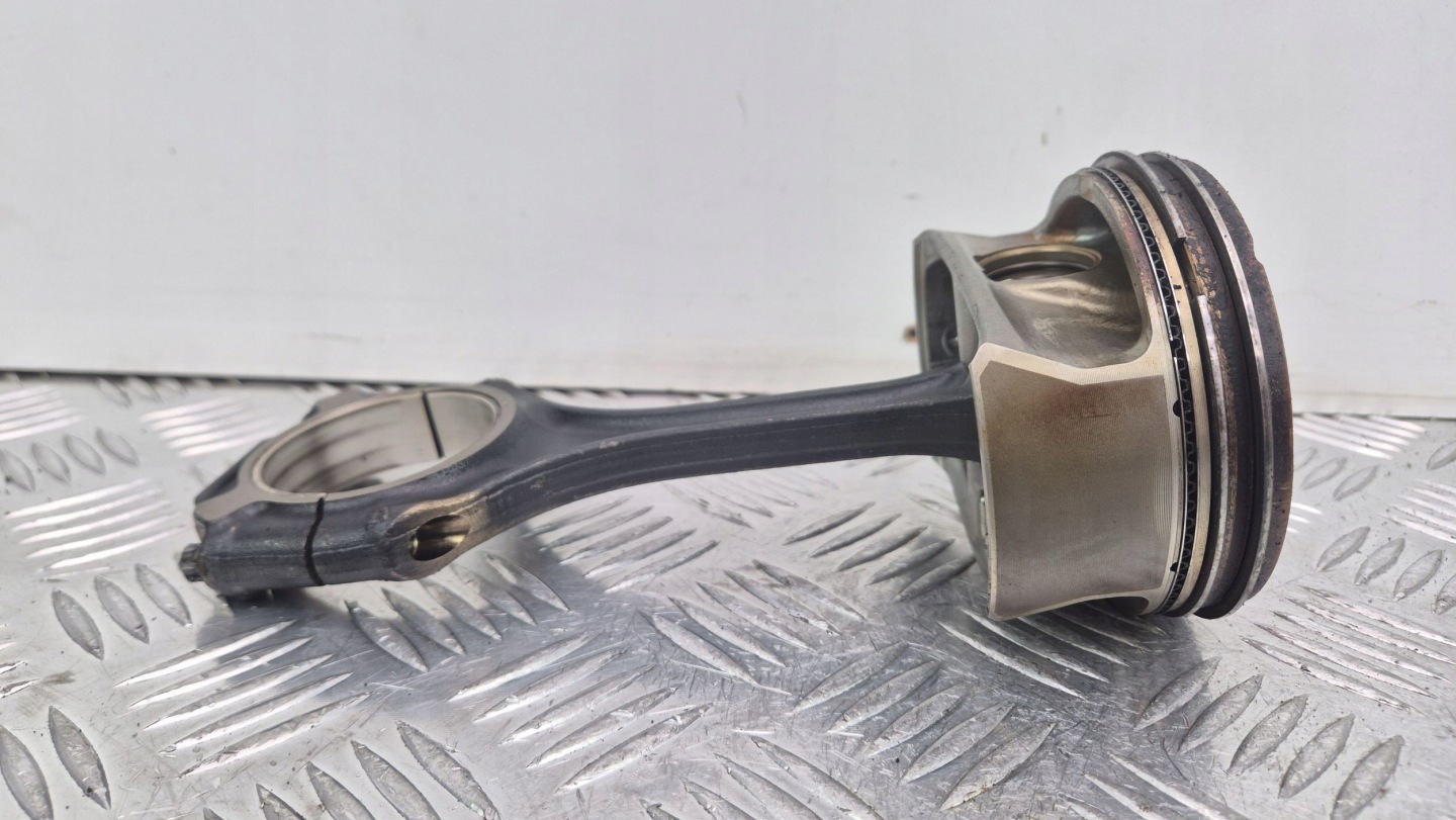 piston with connecting rod Mercedes M272.977 E350 W212 92L88