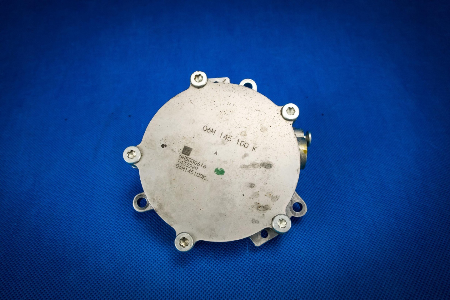 pump vacual Audi A6 A7 4K SQ5 06M145100K