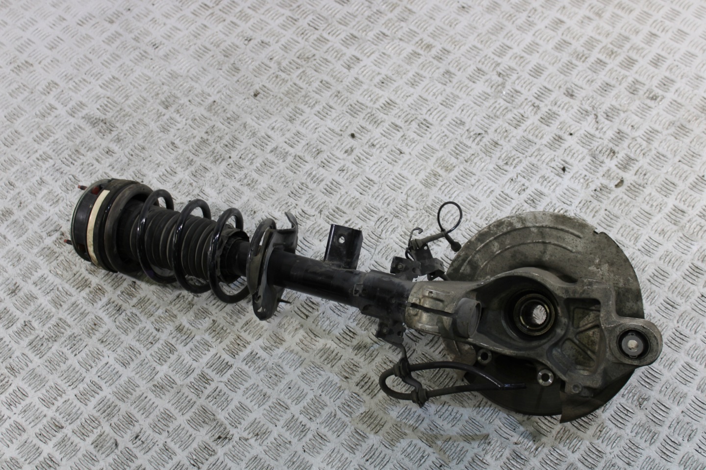 OTOČ MCPHERSON TLMIČ ĽAVÝ ZADOK EVOQUE DYNAMIC LIFT