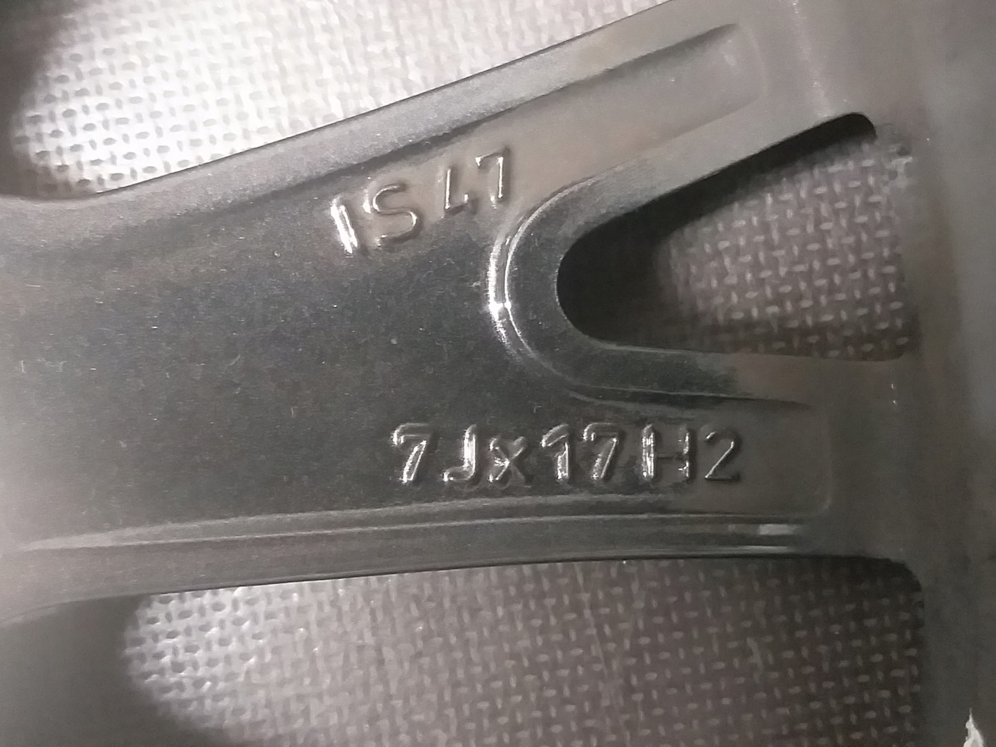 disk hliníkový BMW 7J 17" ET47 5X112 7849122