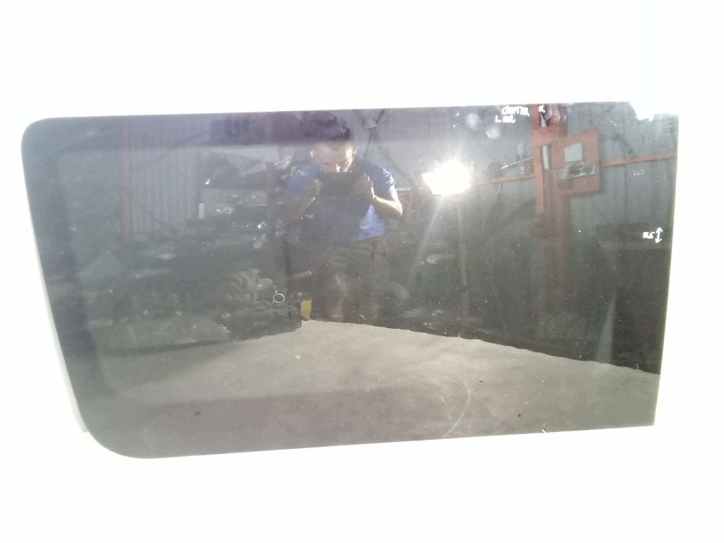 VW Crafter window bodywork left 140,4x76,5