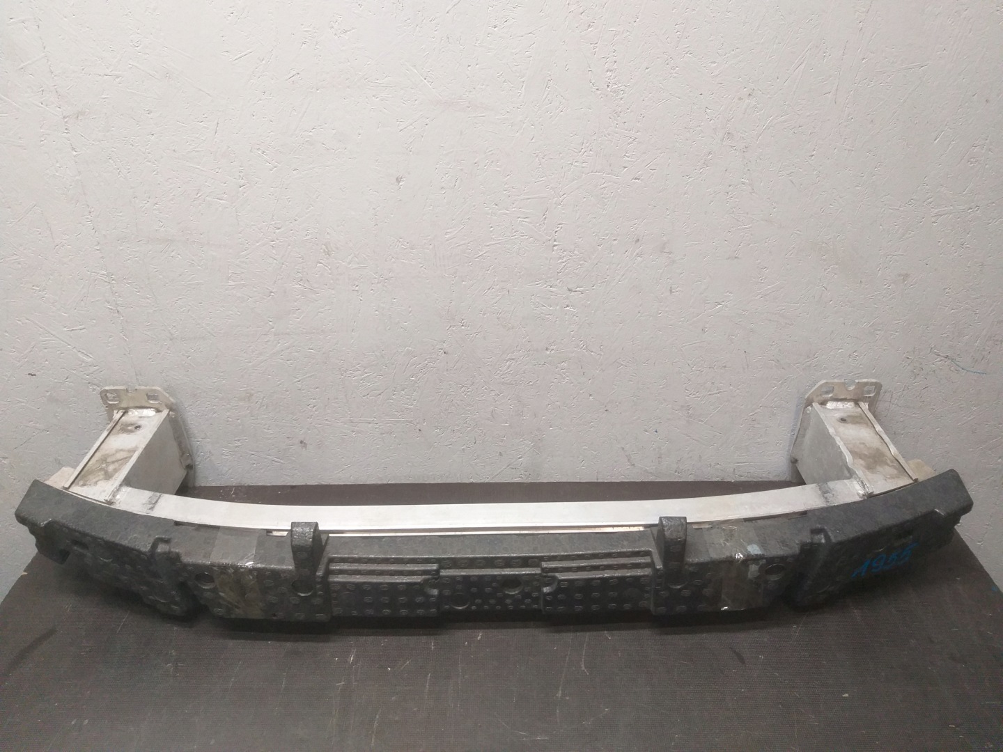 STOSSSTANGENTRÄGER VORNE AUDI Q3 8U0807