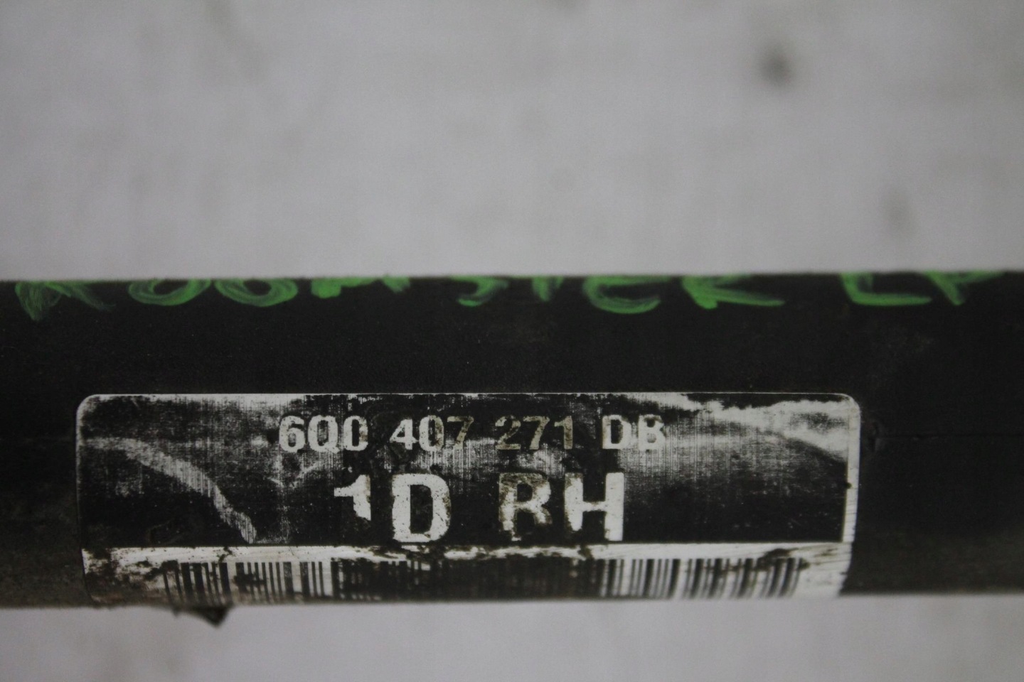 semi-axis left front 6Q0407271DB ROOMSTER 1.9 TDI 06