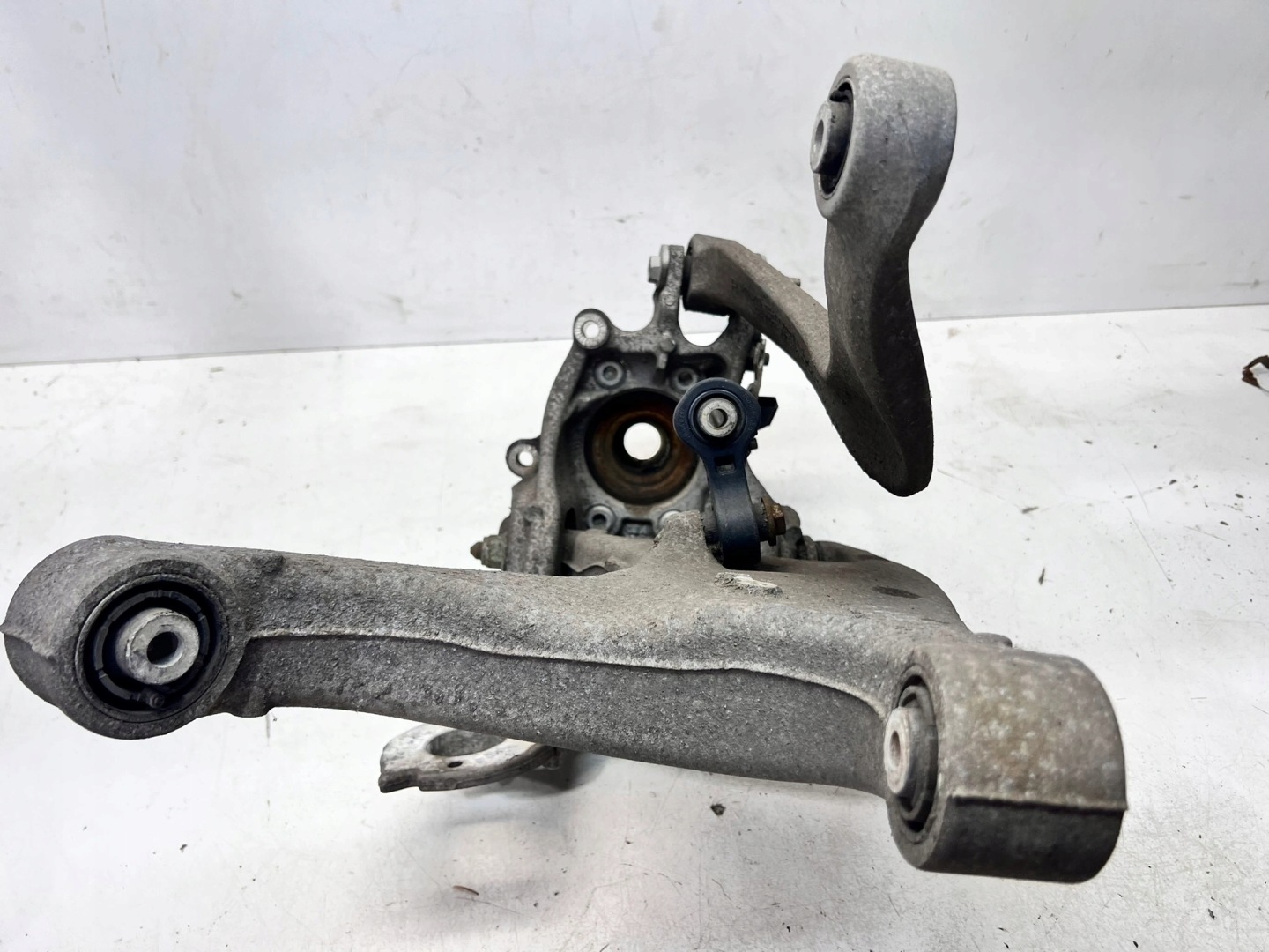 swing right rear part AUDI A6 C7 A7 Q5 8R0505312F complete